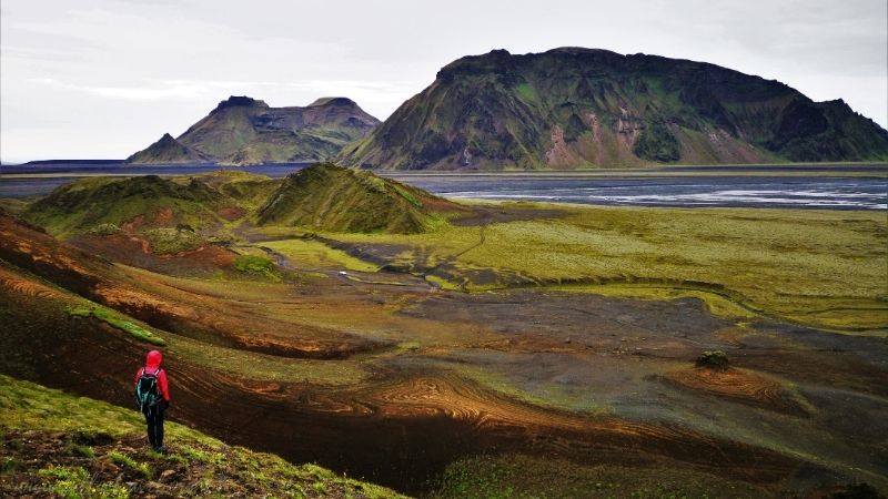 Hiking – Þakgil. W samym sercu baśniowego labiryntu