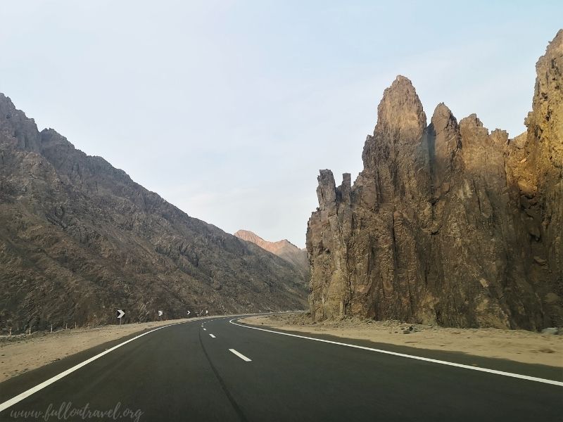 autostrada przez pustynię, Egipt