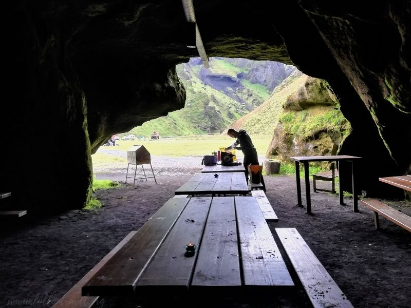 best campsites - cooking in a cave kitchen in Pakgil